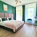 Nook Nook Kazimierza Wielkiego 104 Apartman *