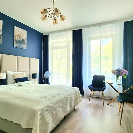 Nook Nook Kazimierza Wielkiego 104 *