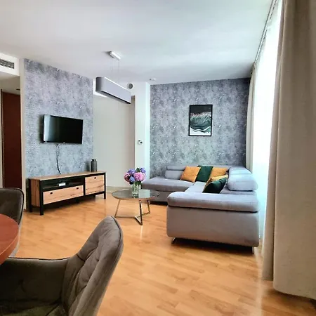 Nook Nook Kazimierza Wielkiego 104 *