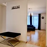 Nook Nook Kazimierza Wielkiego 104 *