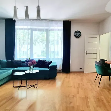 Nook Nook Kazimierza Wielkiego 104 * Krakow