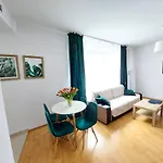 Nook Nook Kazimierza Wielkiego 104 *